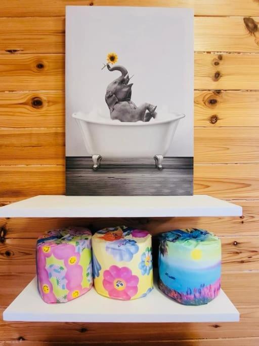 Artro Lodge Luxury 3 Bedroom, 3 Bathroom & Hot Tub スランベドル エクステリア 写真